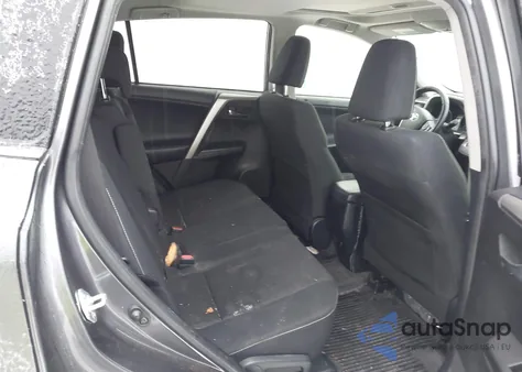 2018 Toyota Rav4 Xle z USA, uszkodzony, nr VIN JTMRFREV7JJ187618